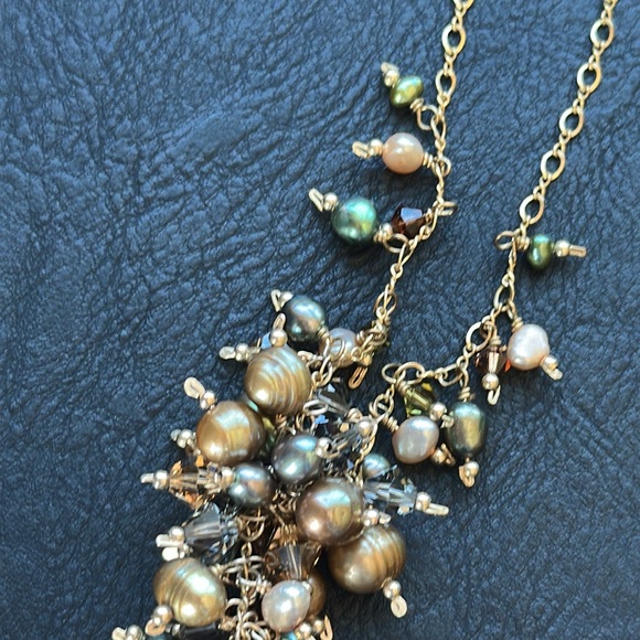 14K GF Necklace Cascading Freshwater Pearls & Faceted Crystals Multicolored - Picture 3 of 10